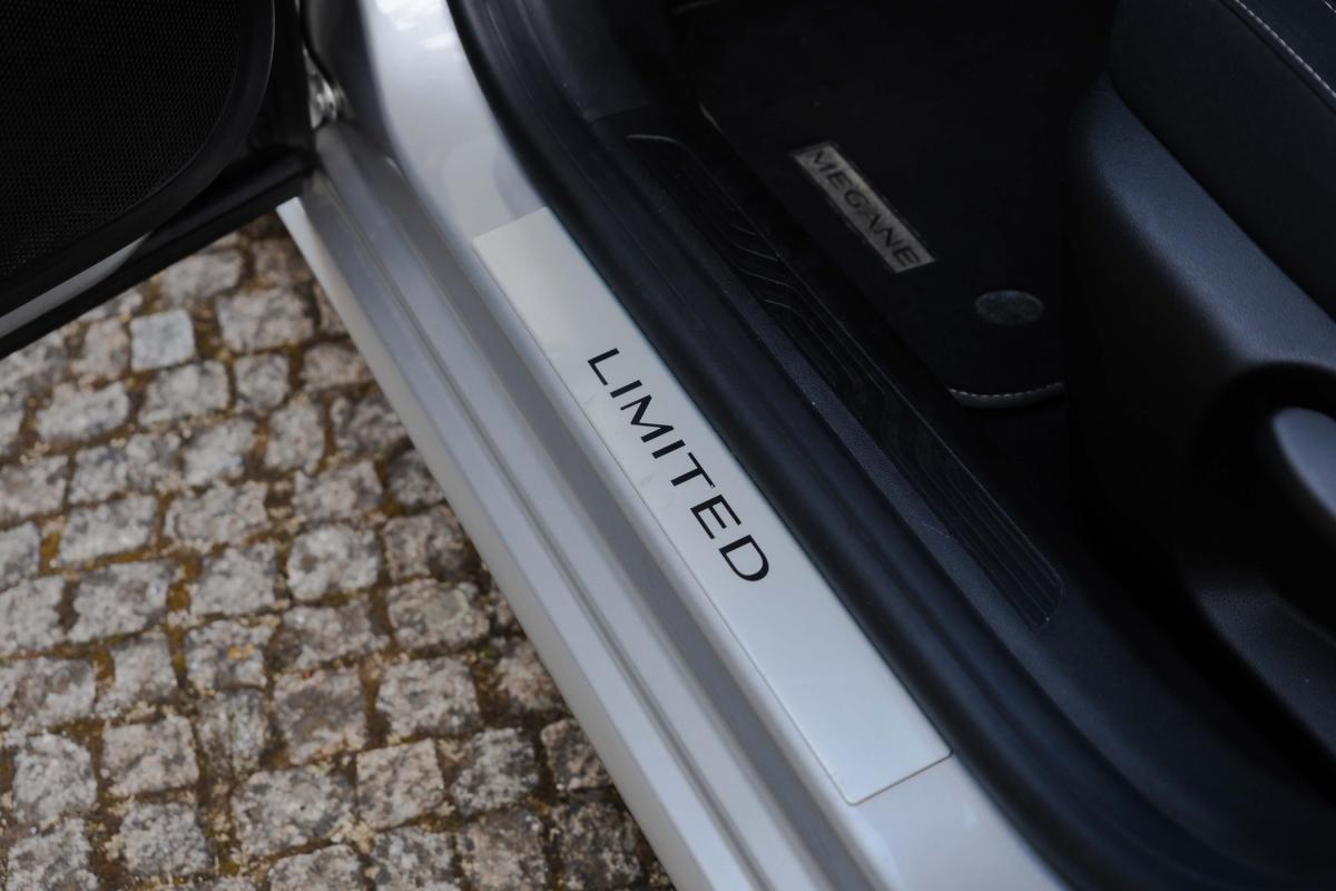 renault-megane-sport-tourer-2020-diesel-1461cc