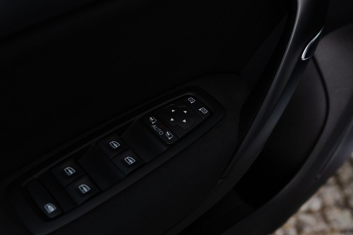 renault-megane-sport-tourer-2020-diesel-1461cc