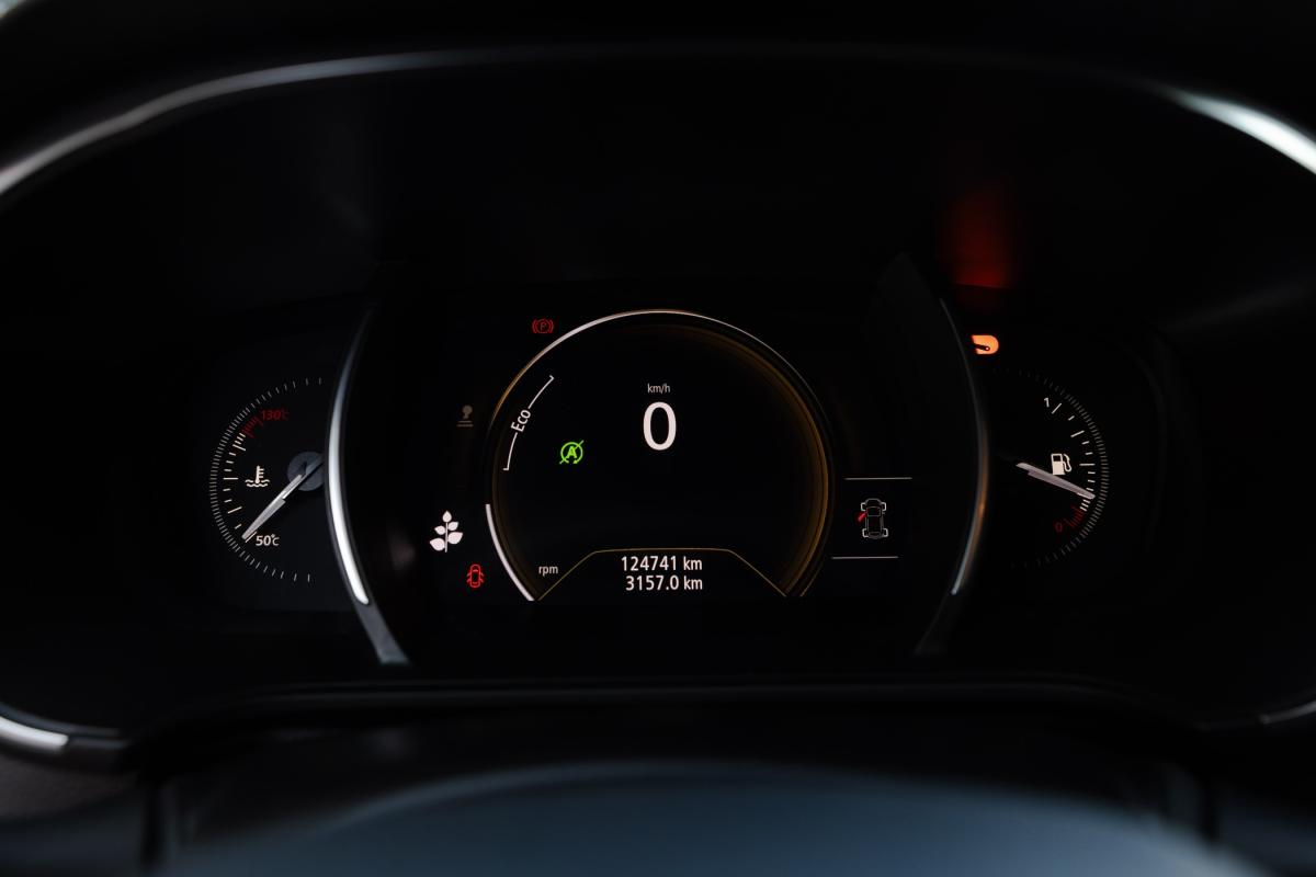 renault-megane-sport-tourer-2020-diesel-1461cc