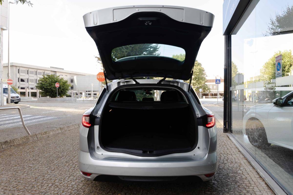 renault-megane-sport-tourer-2020-diesel-1461cc