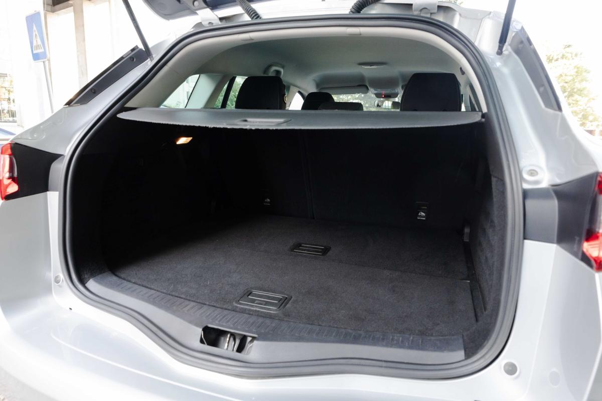 renault-megane-sport-tourer-2020-diesel-1461cc