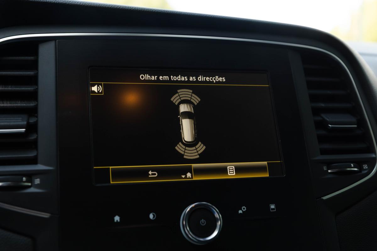 renault-megane-sport-tourer-2020-diesel-1461cc