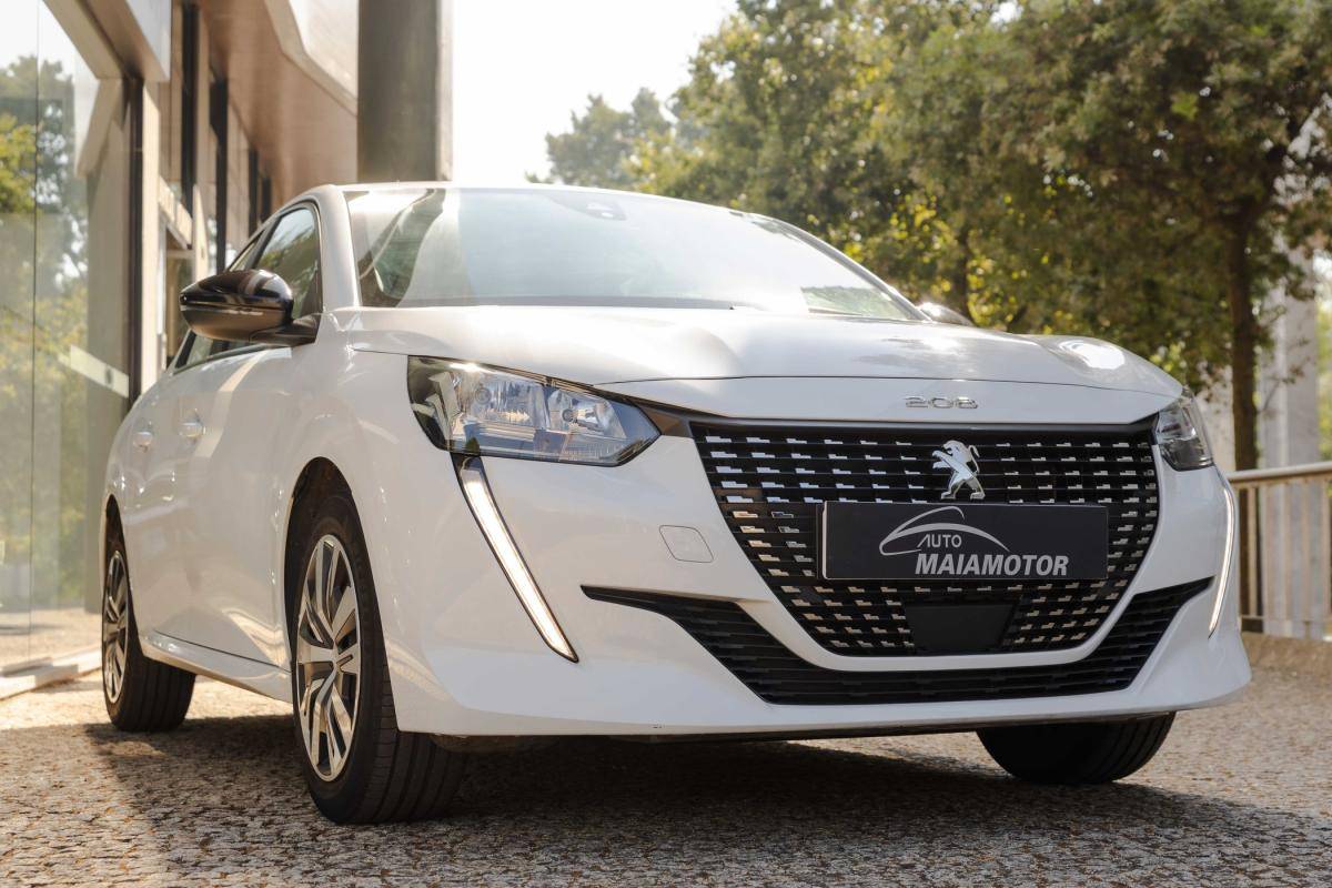 peugeot-208-2023-gasolina-1199cc