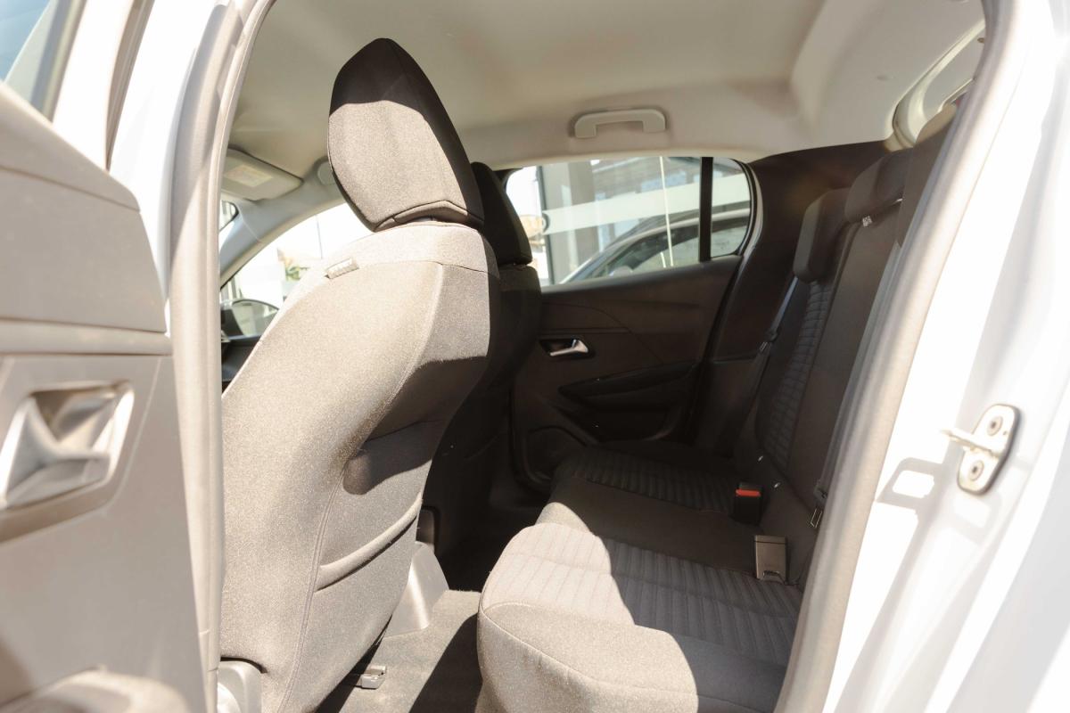 peugeot-208-2023-gasolina-1199cc