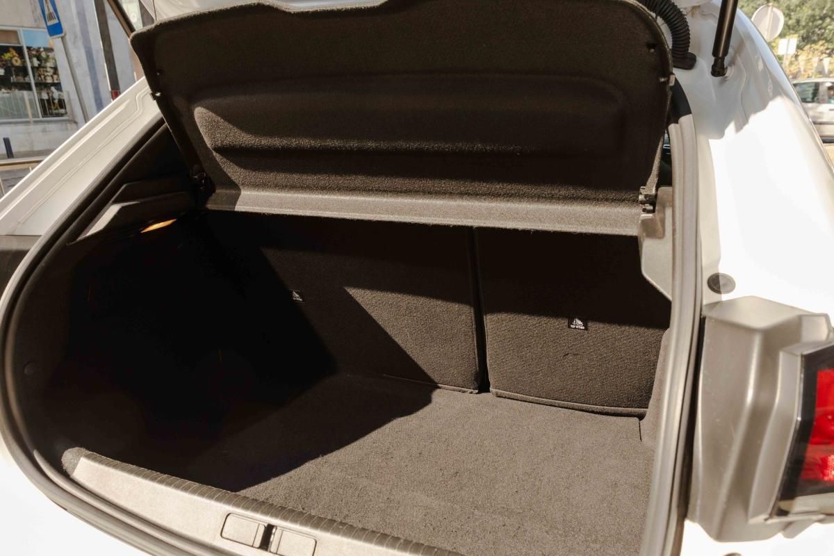 peugeot-208-2023-gasolina-1199cc