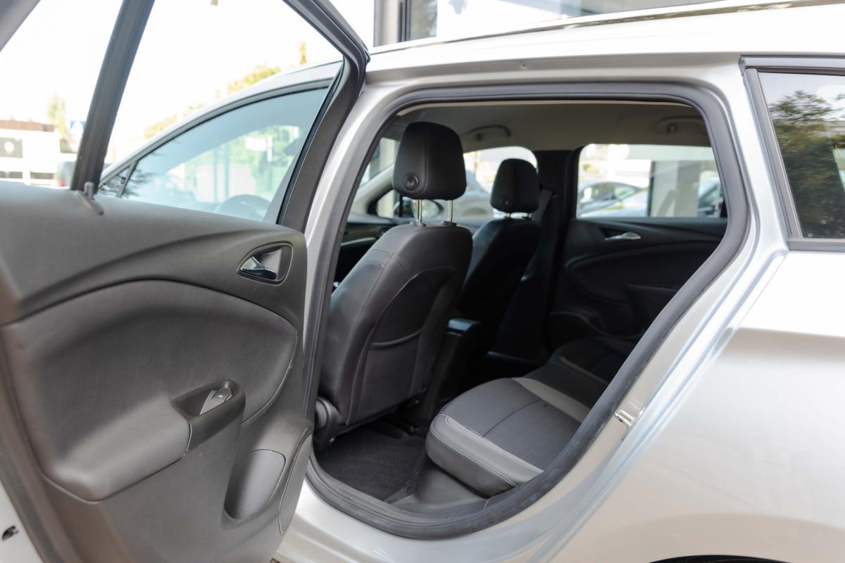 opel-astra-sport-tourer-2021-diesel-1496cc