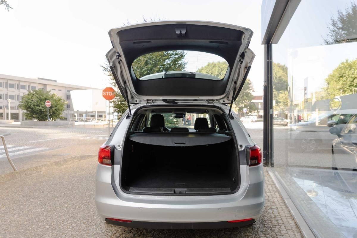 opel-astra-sport-tourer-2021-diesel-1496cc