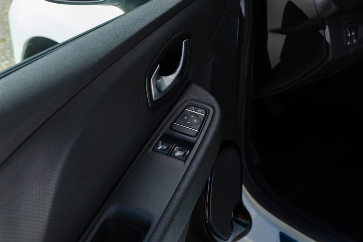 renault-clio-sport-tourer-2019-diesel-1461cc