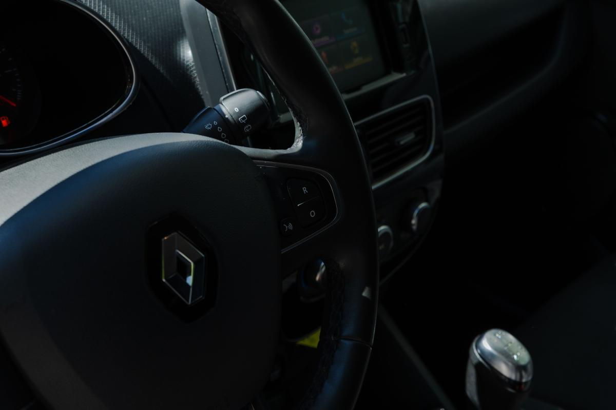 renault-clio-sport-tourer-2019-diesel-1461cc