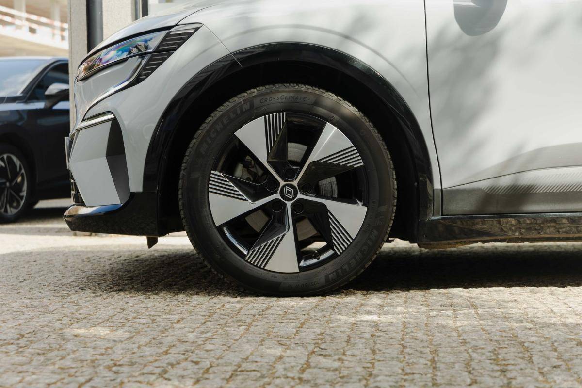 renault-megane-e-tech-2023-eletrico-500cc