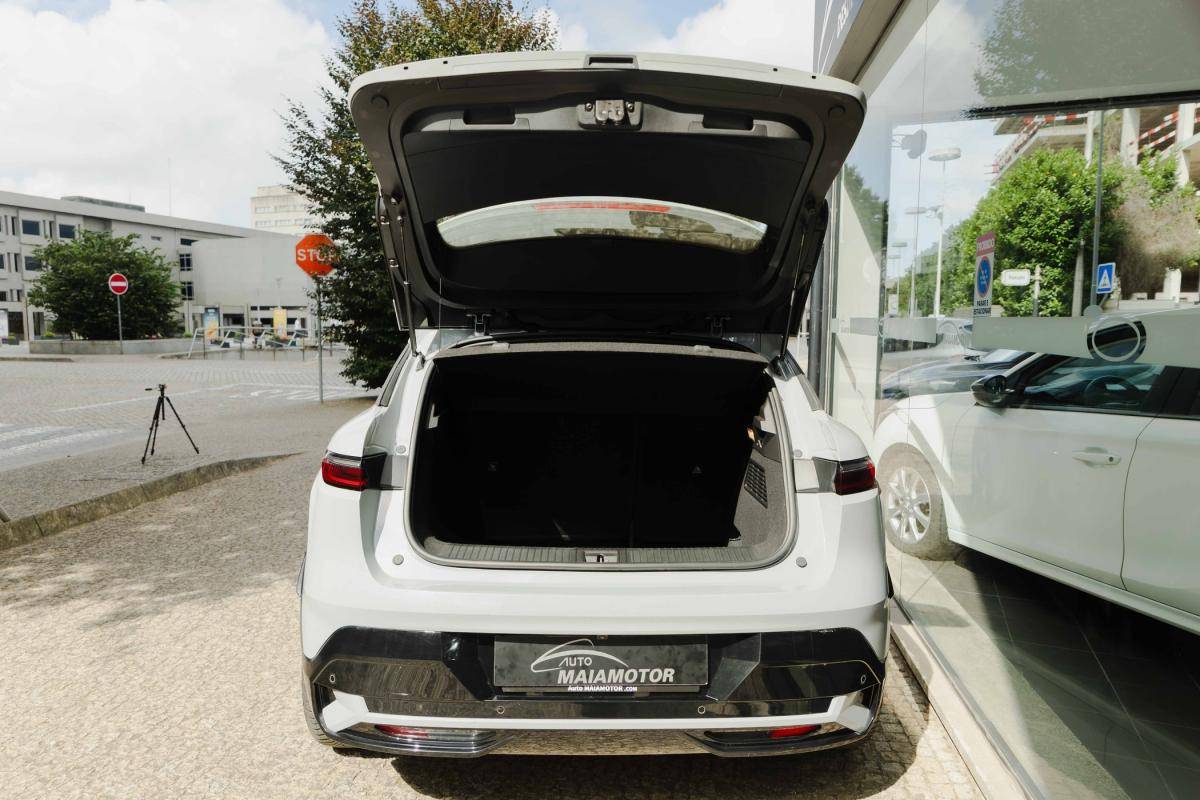 renault-megane-e-tech-2023-eletrico-500cc