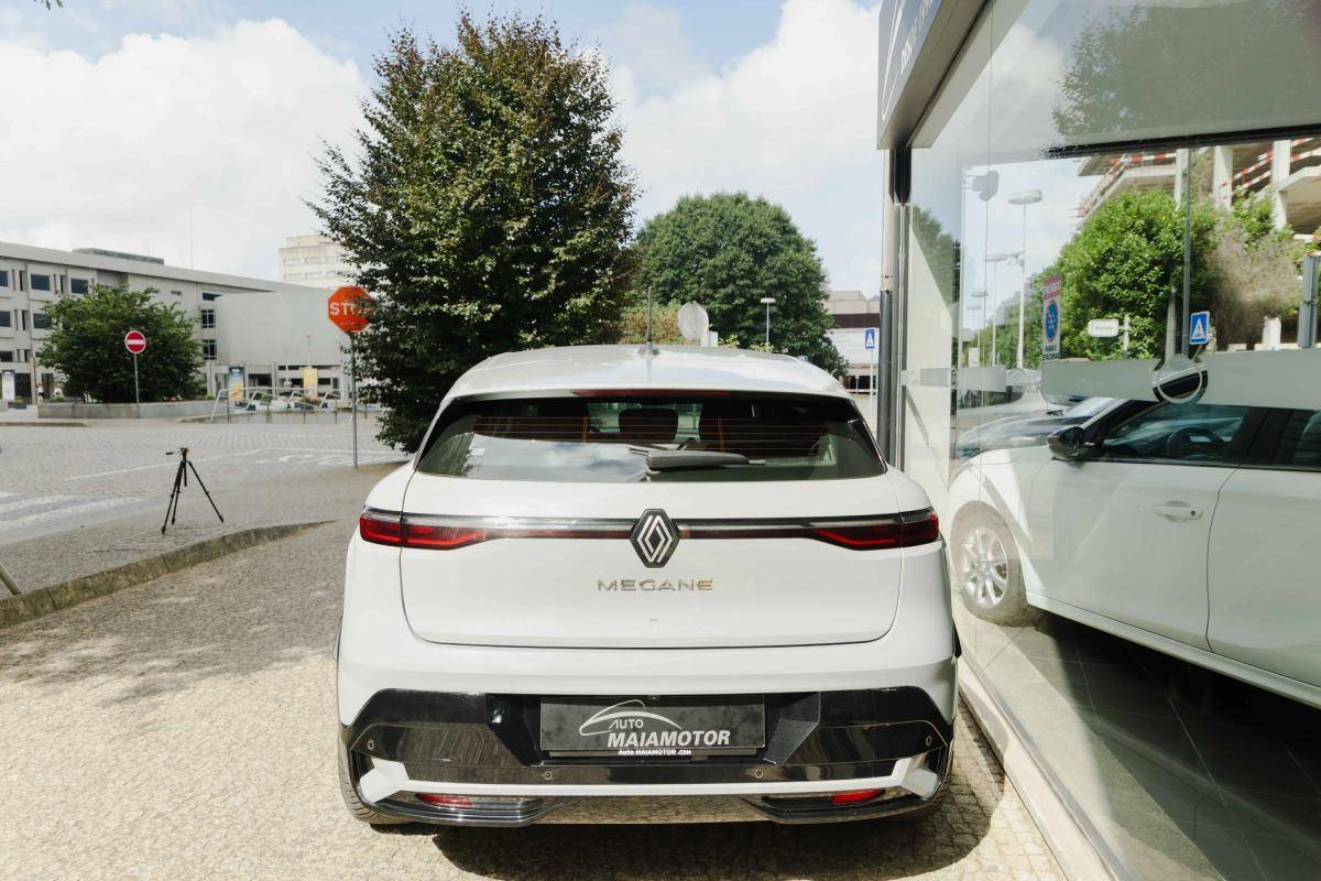 renault-megane-e-tech-2023-eletrico-500cc