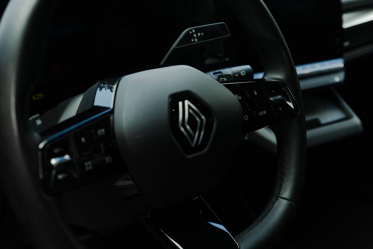 renault-megane-e-tech-2023-eletrico-500cc