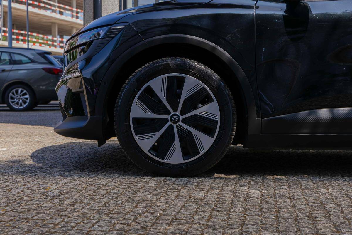 renault-megane-e-tech-2023-eletrico-500cc