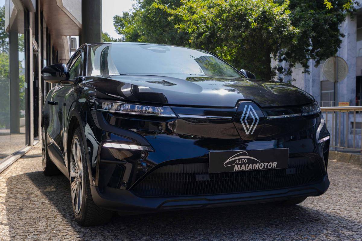 renault-megane-e-tech-2023-eletrico-500cc