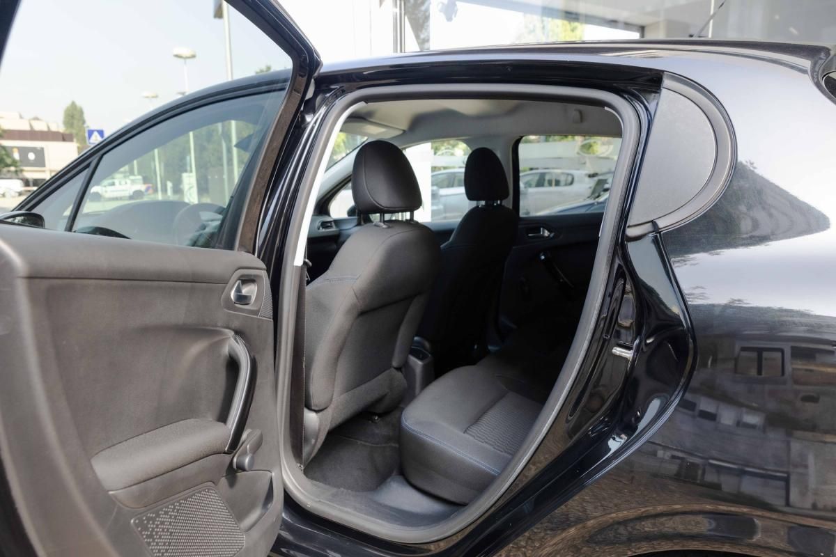 peugeot-208-2018-diesel-1499cc
