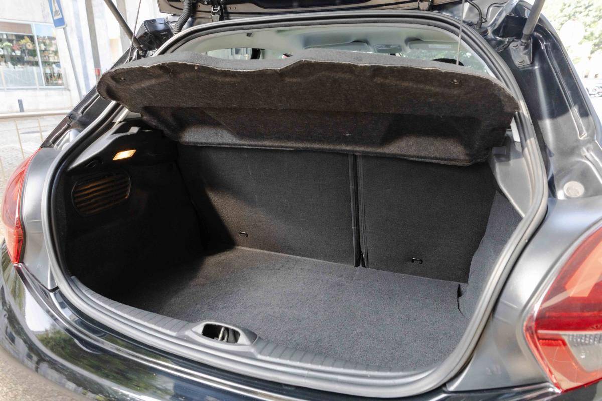 peugeot-208-2018-diesel-1499cc