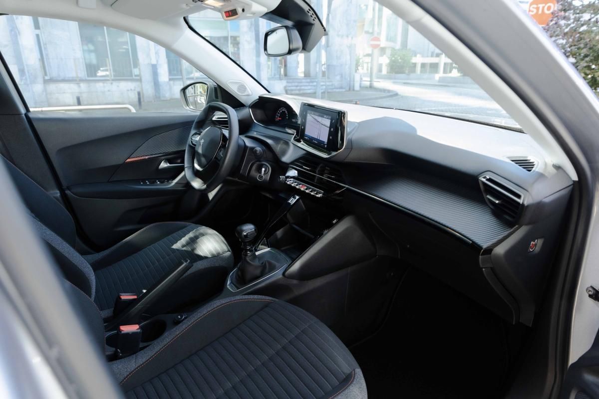 peugeot-2008-2022-gasolina-1199cc
