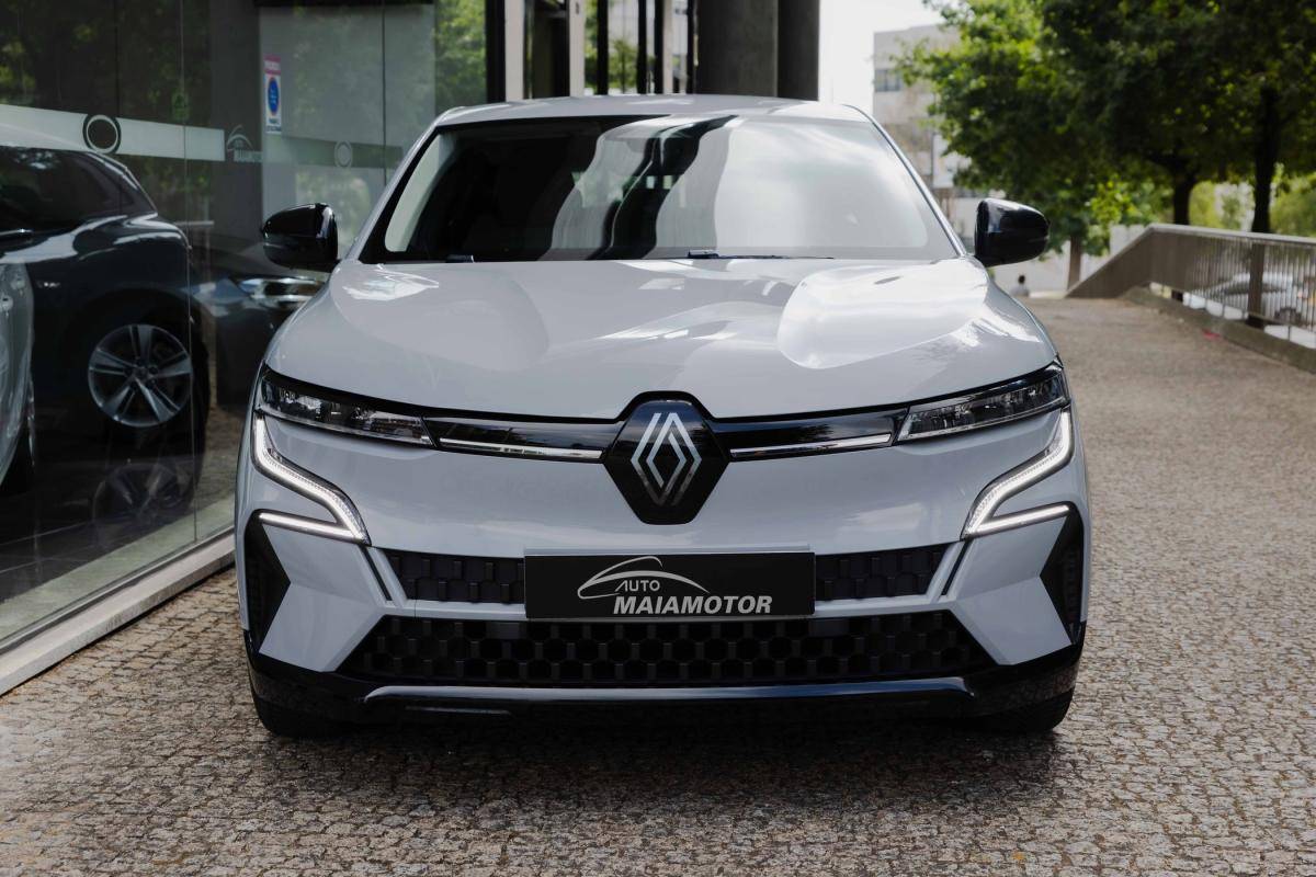 renault-megane-e-tech-2023-eletrico-500cc