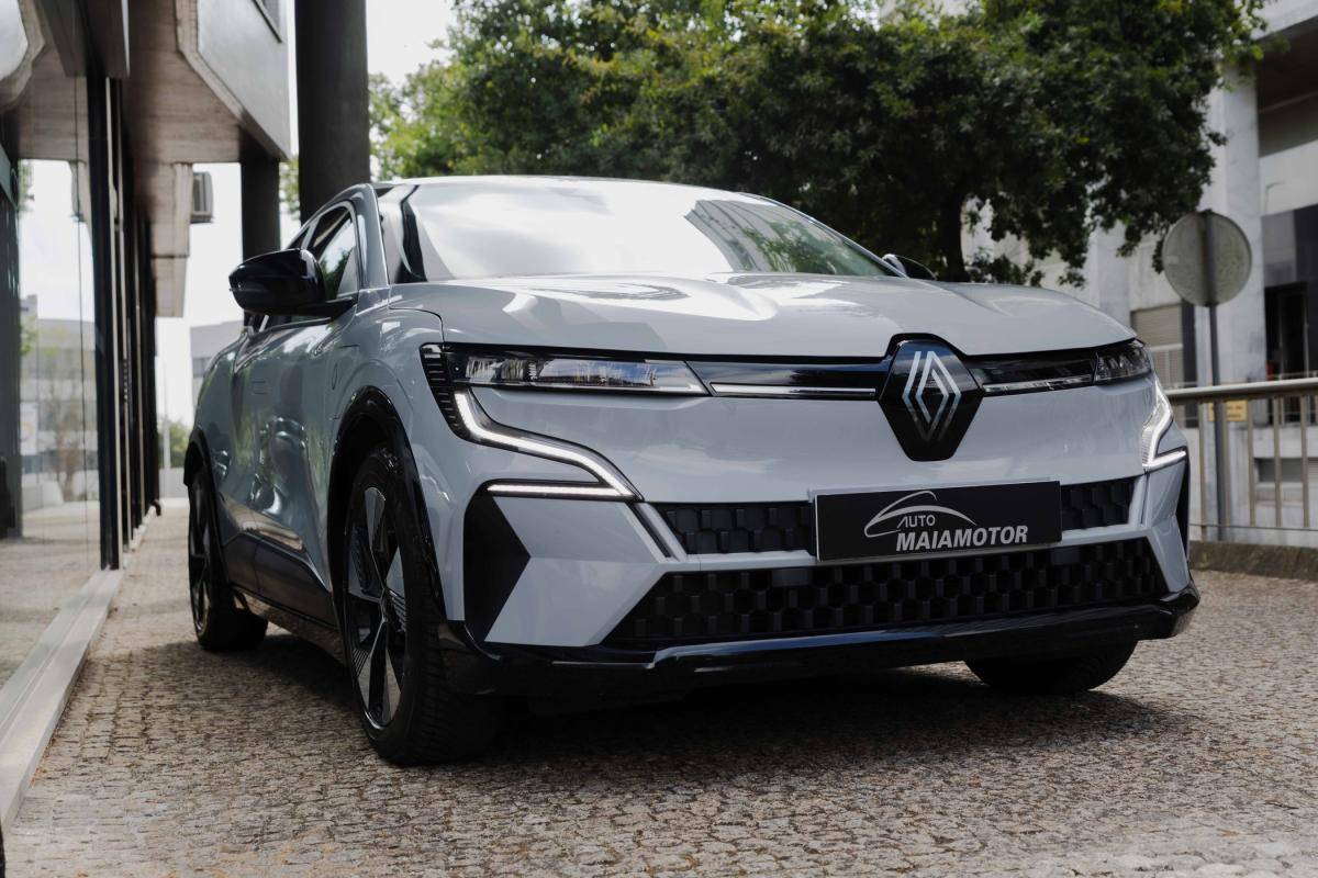 renault-megane-e-tech-2023-eletrico-500cc