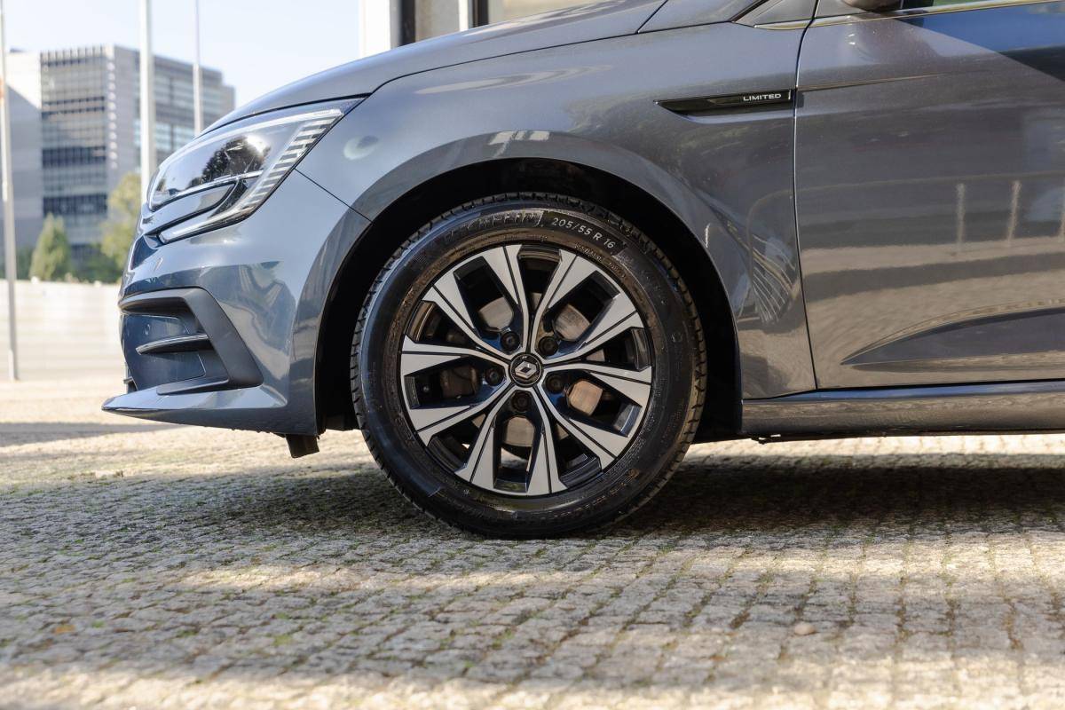 renault-megane-sport-tourer-2022-diesel-1461cc
