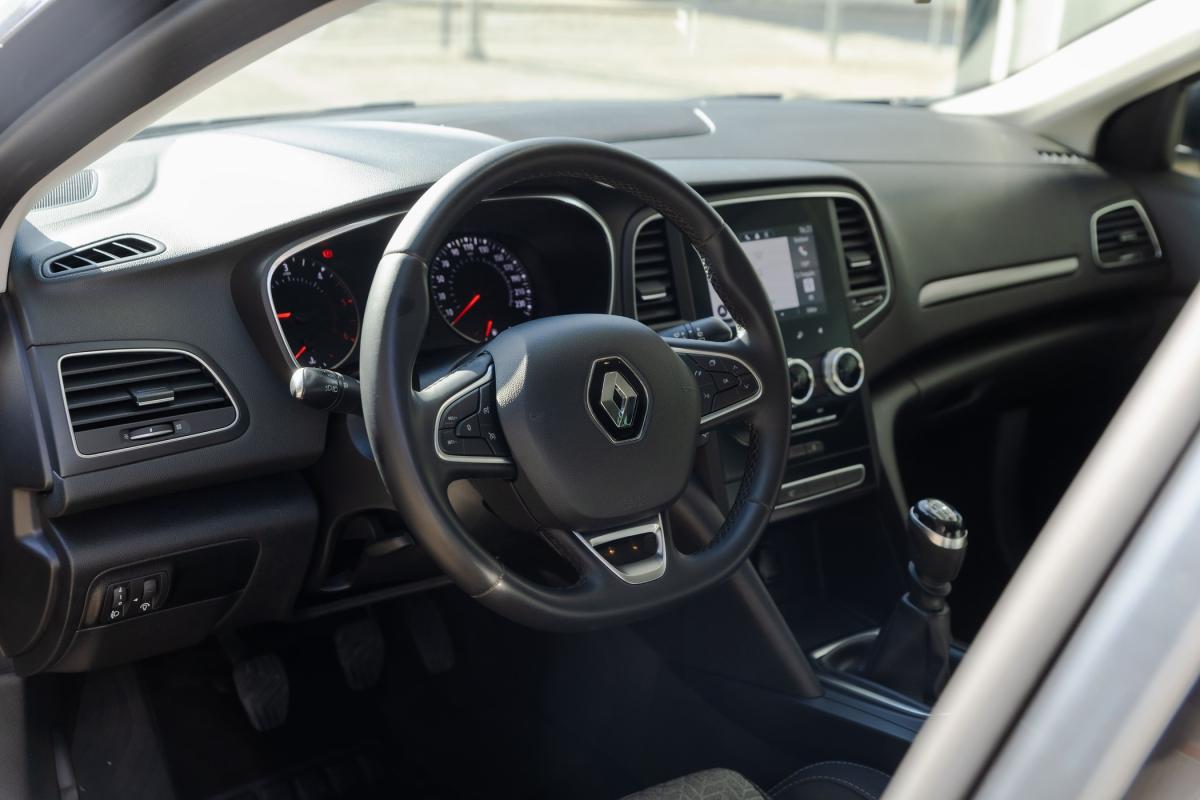 renault-megane-sport-tourer-2022-diesel-1461cc