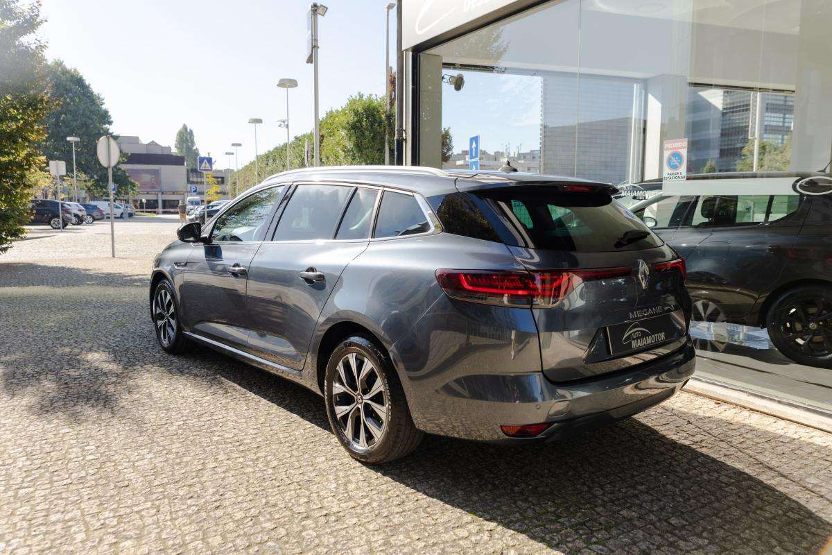 renault-megane-sport-tourer-2022-diesel-1461cc