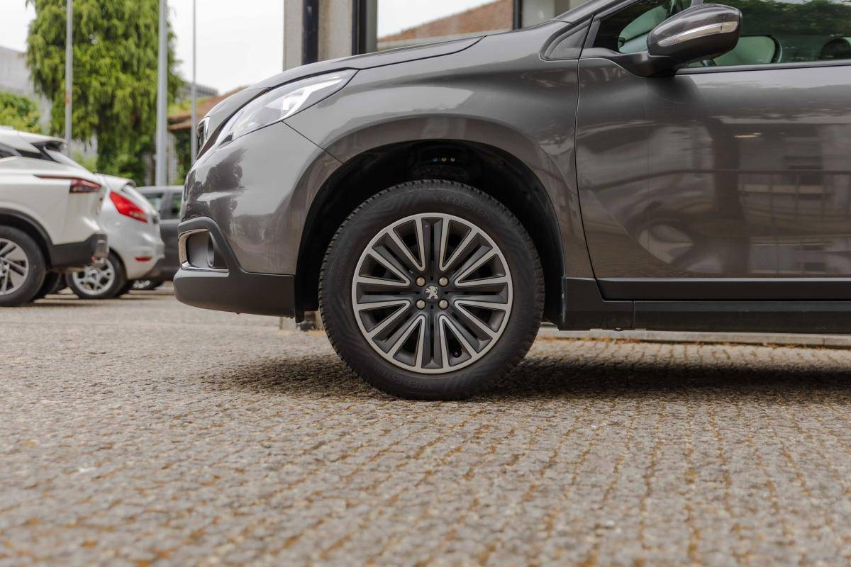 peugeot-2008-2019-gasolina-1199cc