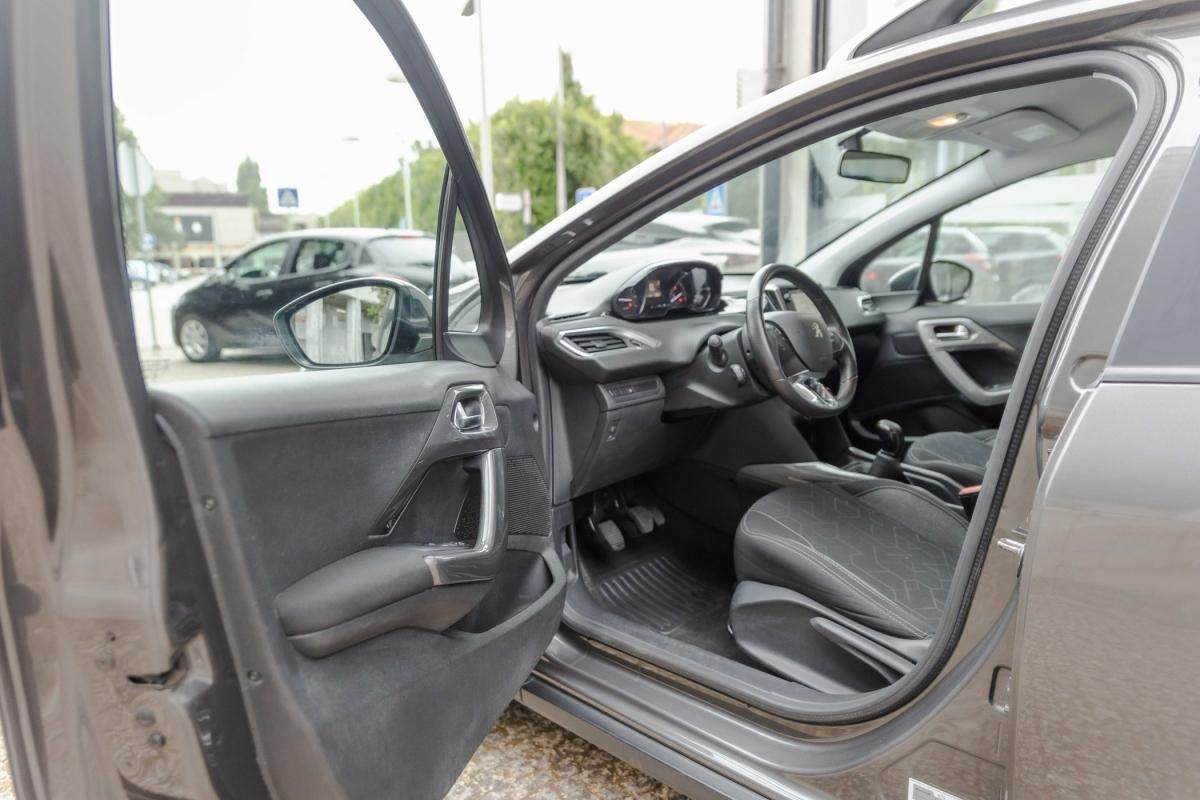peugeot-2008-2019-gasolina-1199cc