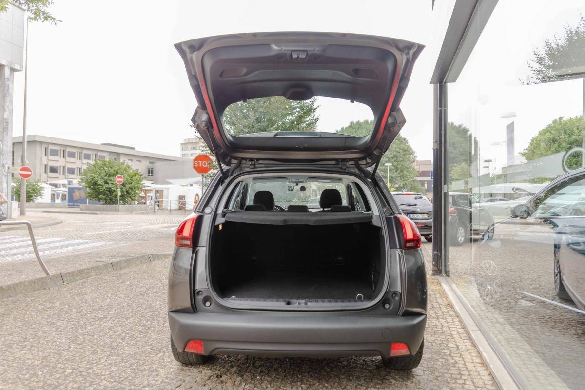 peugeot-2008-2019-gasolina-1199cc