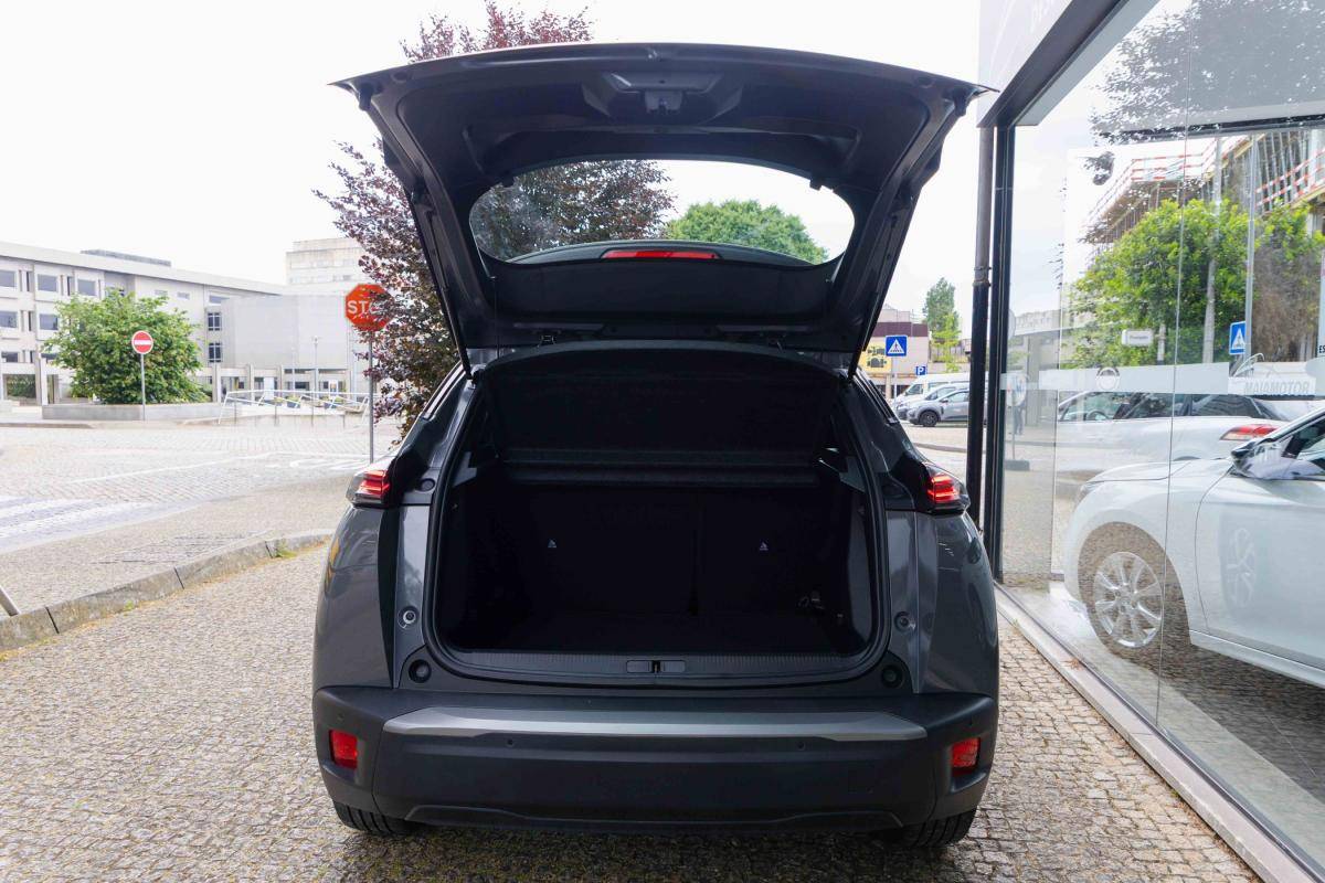 peugeot-2008-2024-eletrico-500cc