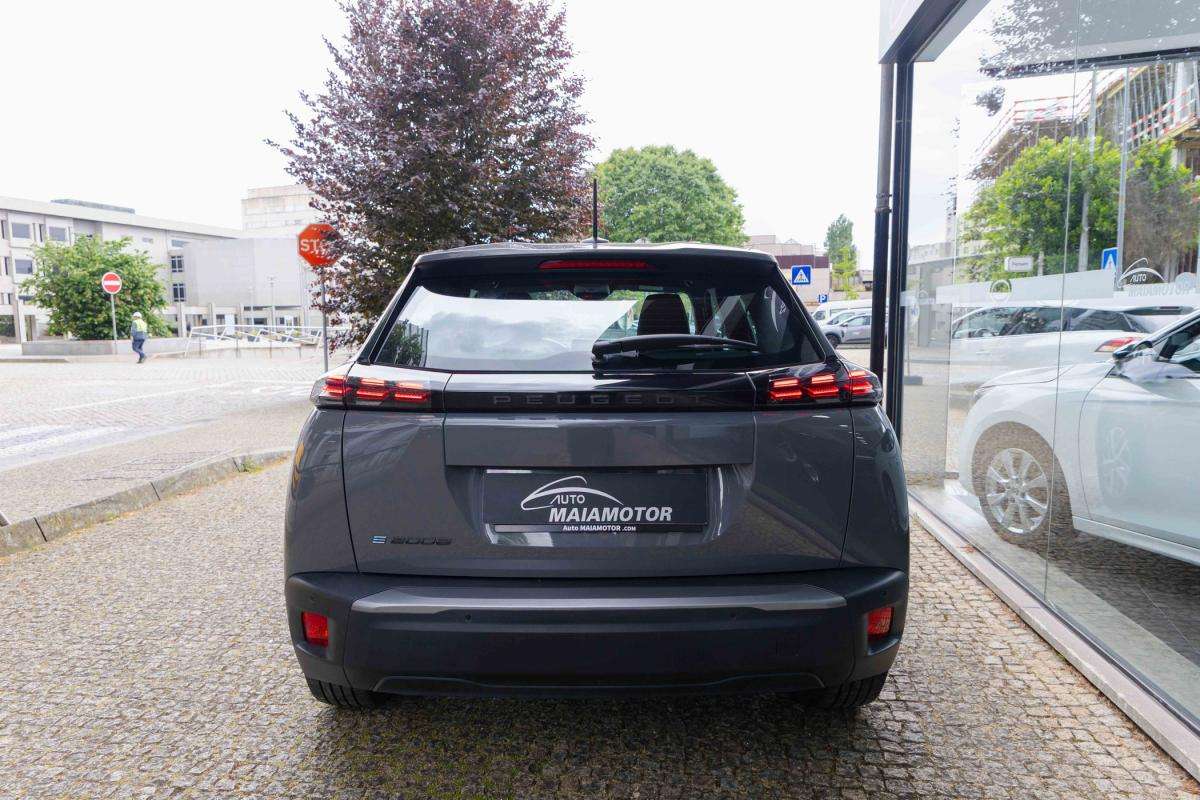 peugeot-2008-2024-eletrico-500cc