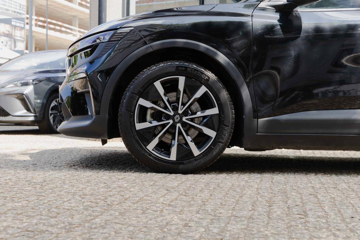 renault-megane-e-tech-2023-eletrico-500cc