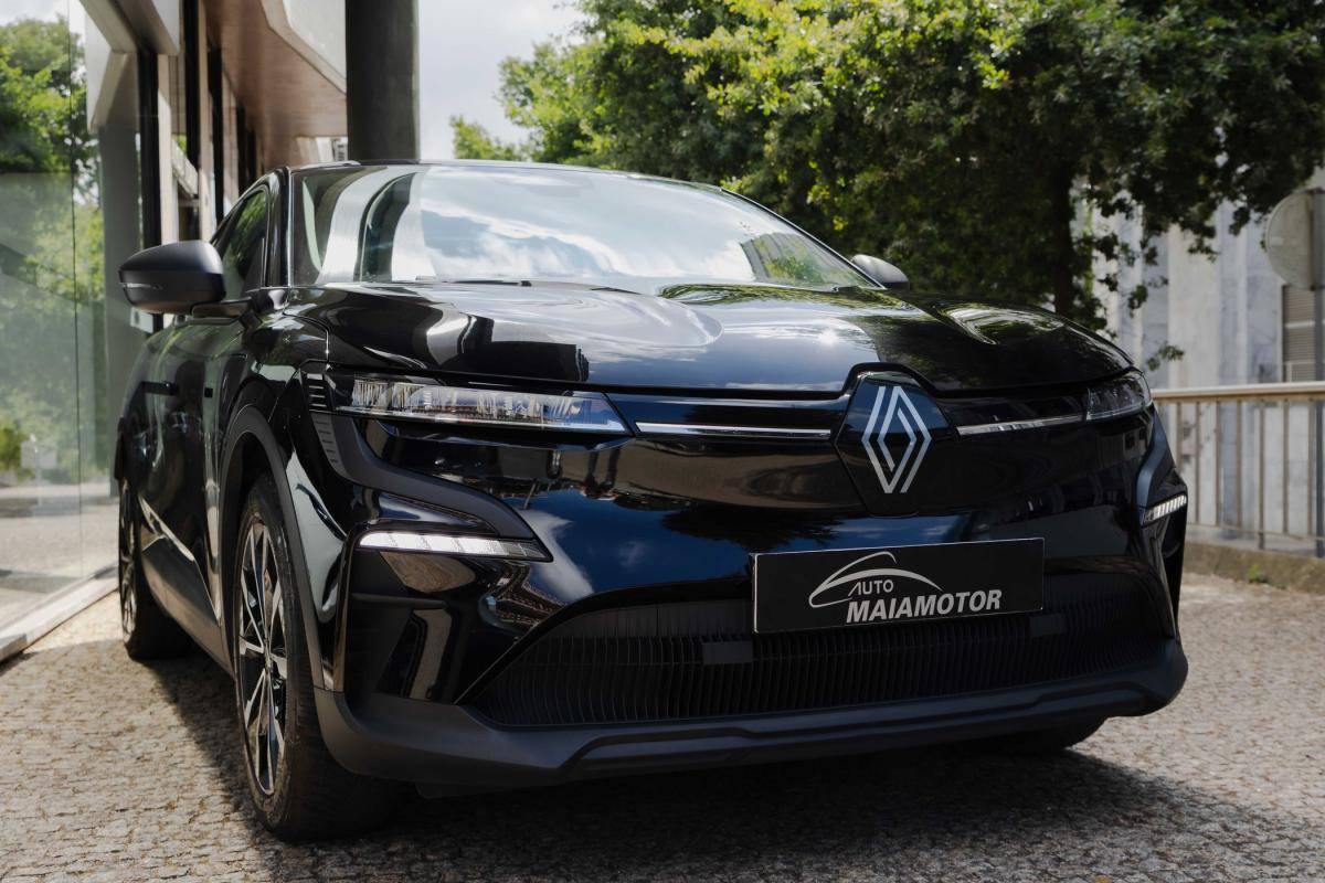 renault-megane-e-tech-2023-eletrico-500cc