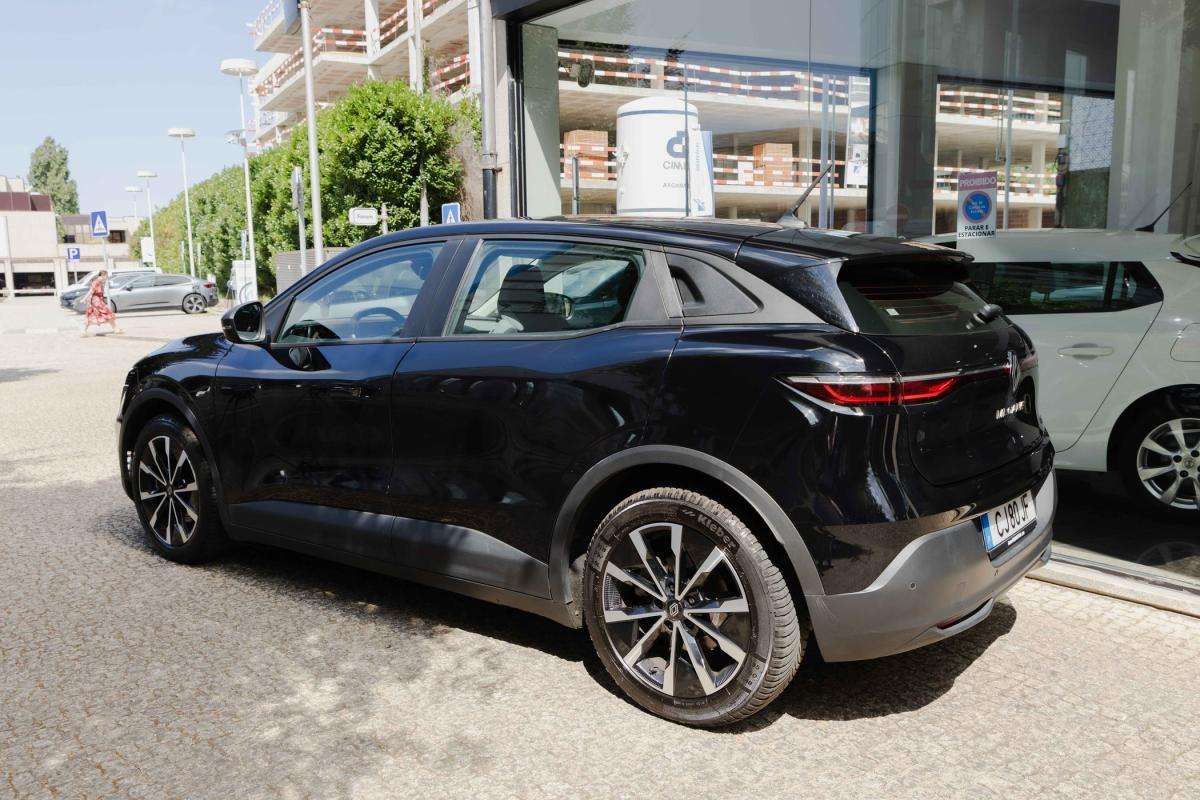 renault-megane-e-tech-2023-eletrico-500cc