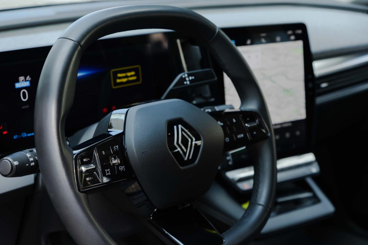 renault-megane-e-tech-2023-eletrico-500cc