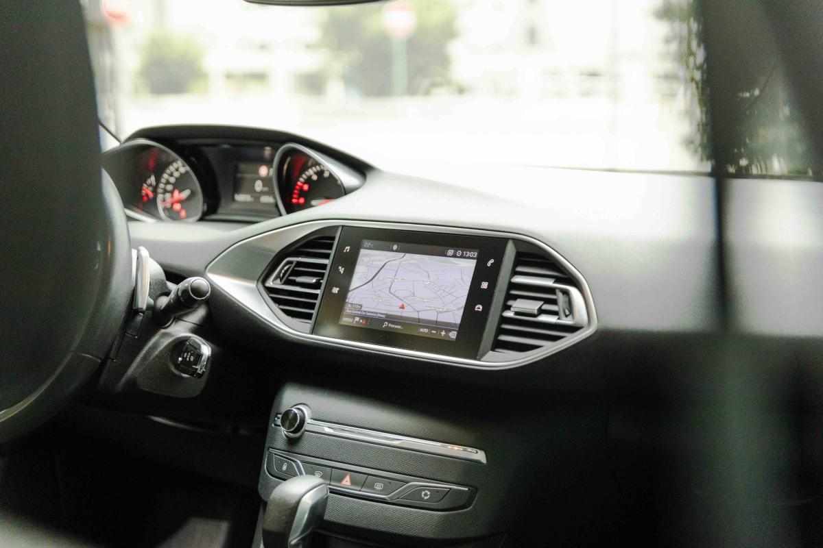 peugeot-308-sw-2019-diesel-1499cc
