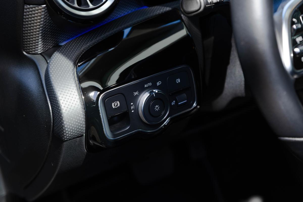 mercedes-benz-classe-a-2021-hibrido-a-gasolina-1332cc