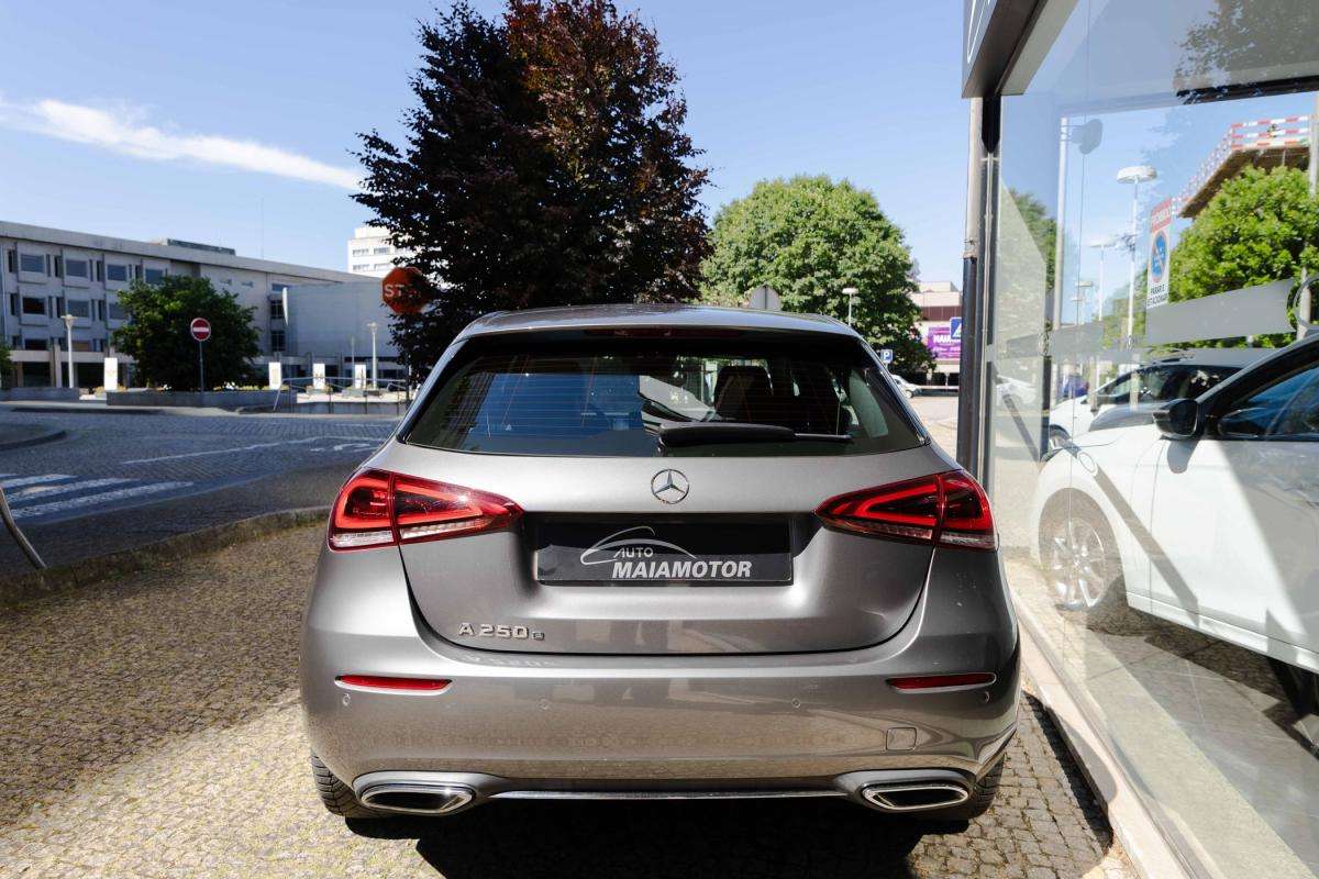mercedes-benz-classe-a-2021-hibrido-a-gasolina-1332cc