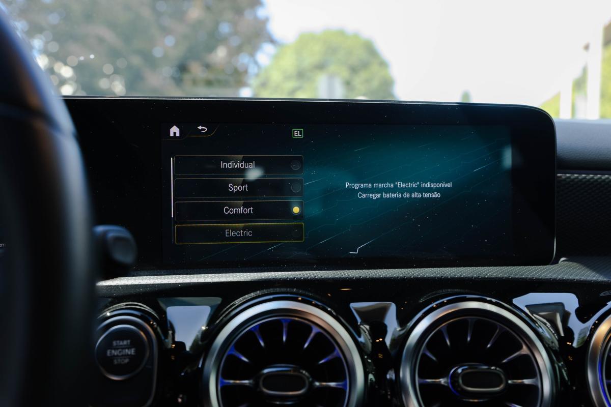 mercedes-benz-classe-a-2021-hibrido-a-gasolina-1332cc