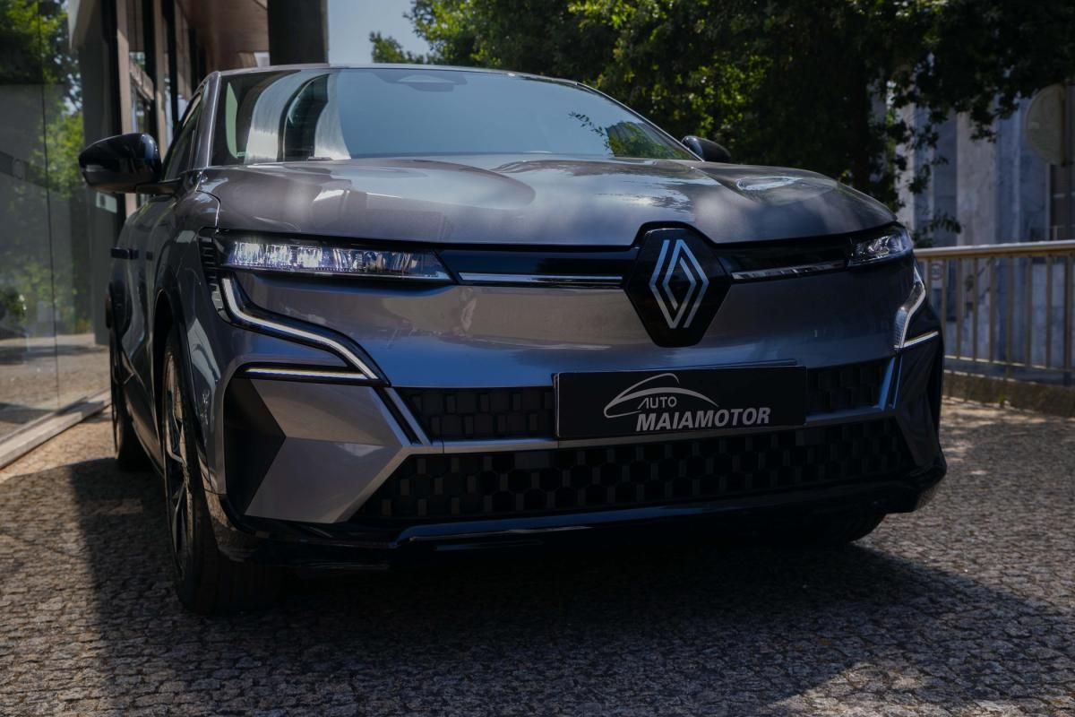 renault-megane-e-tech-2023-eletrico-500cc