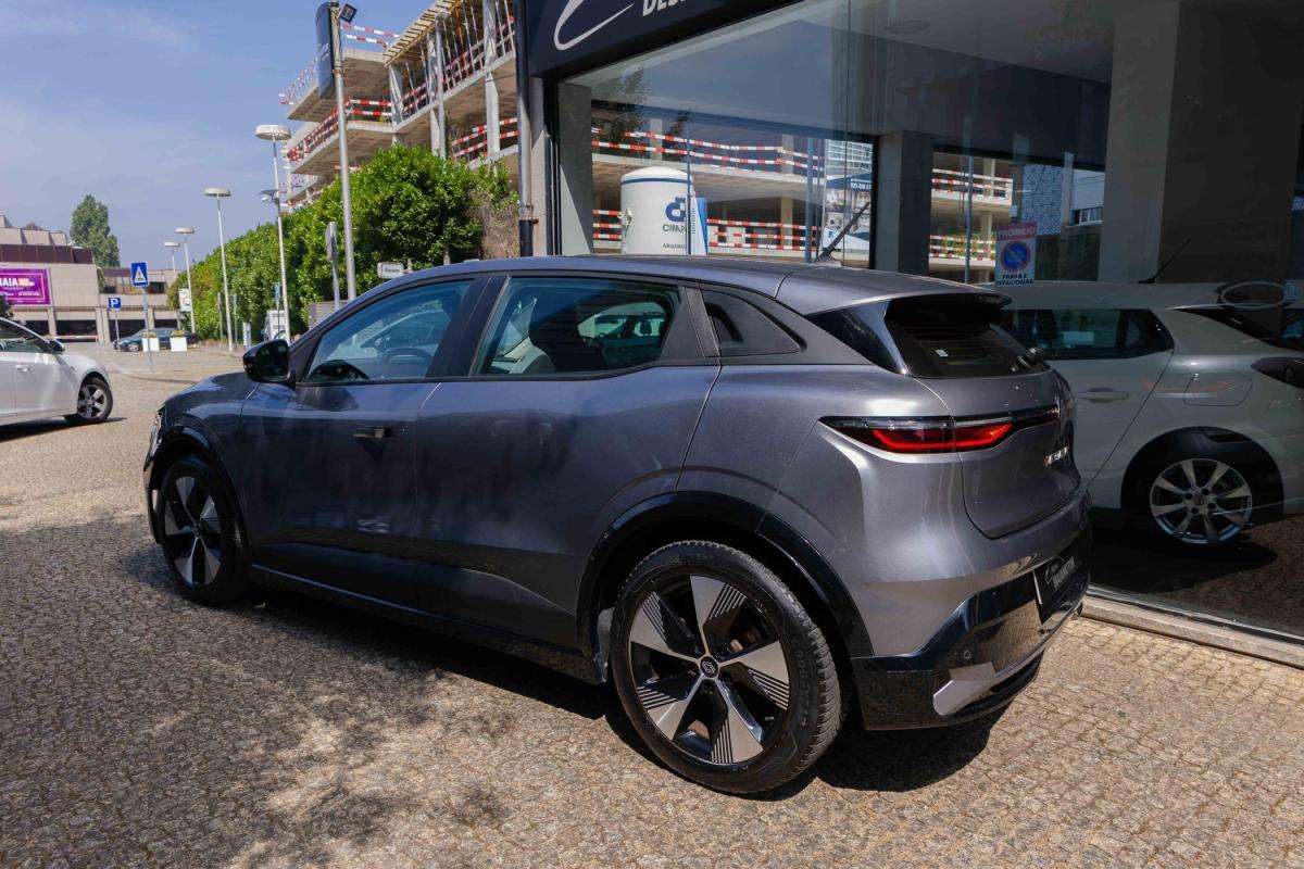 renault-megane-e-tech-2023-eletrico-500cc