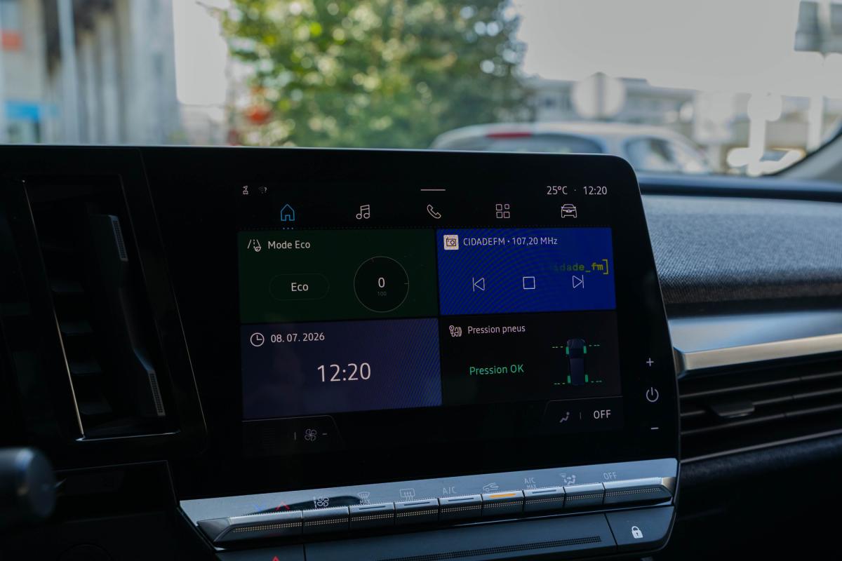 renault-megane-e-tech-2023-eletrico-500cc