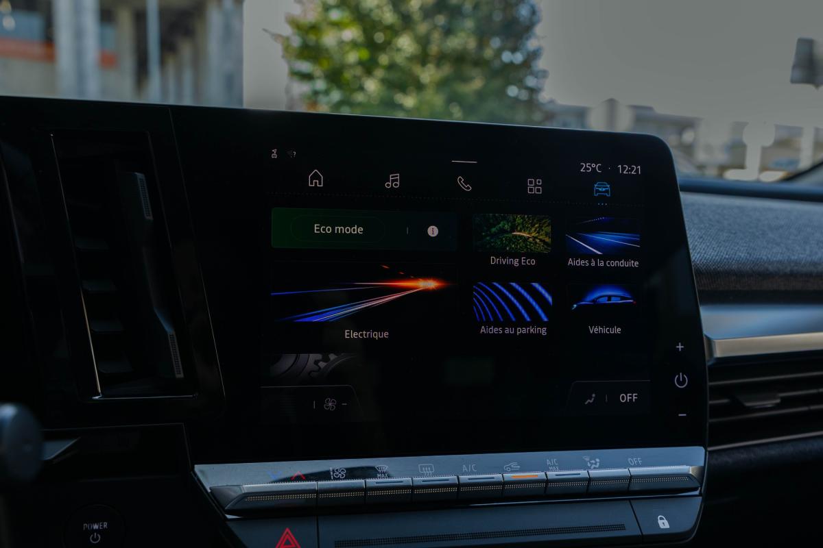 renault-megane-e-tech-2023-eletrico-500cc