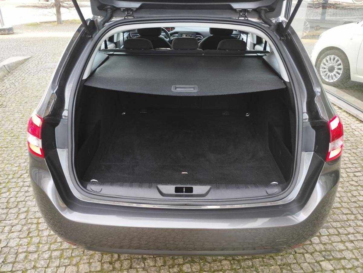 peugeot-308-sw-2020-diesel-1499cc