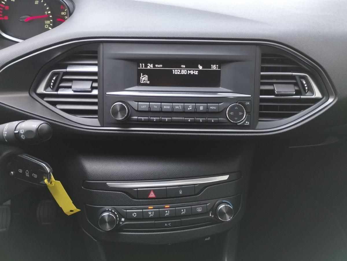 peugeot-308-sw-2020-diesel-1499cc