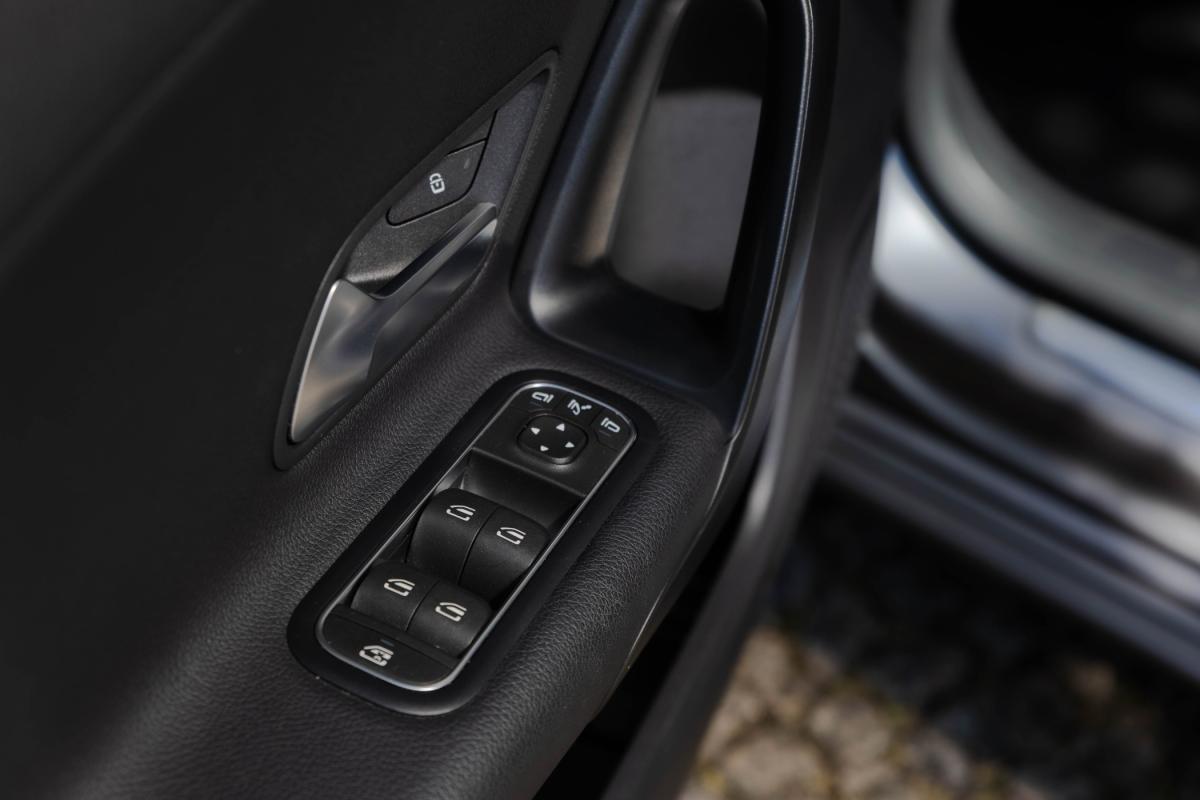 mercedes-benz-classe-a-2022-gasolina-1332cc