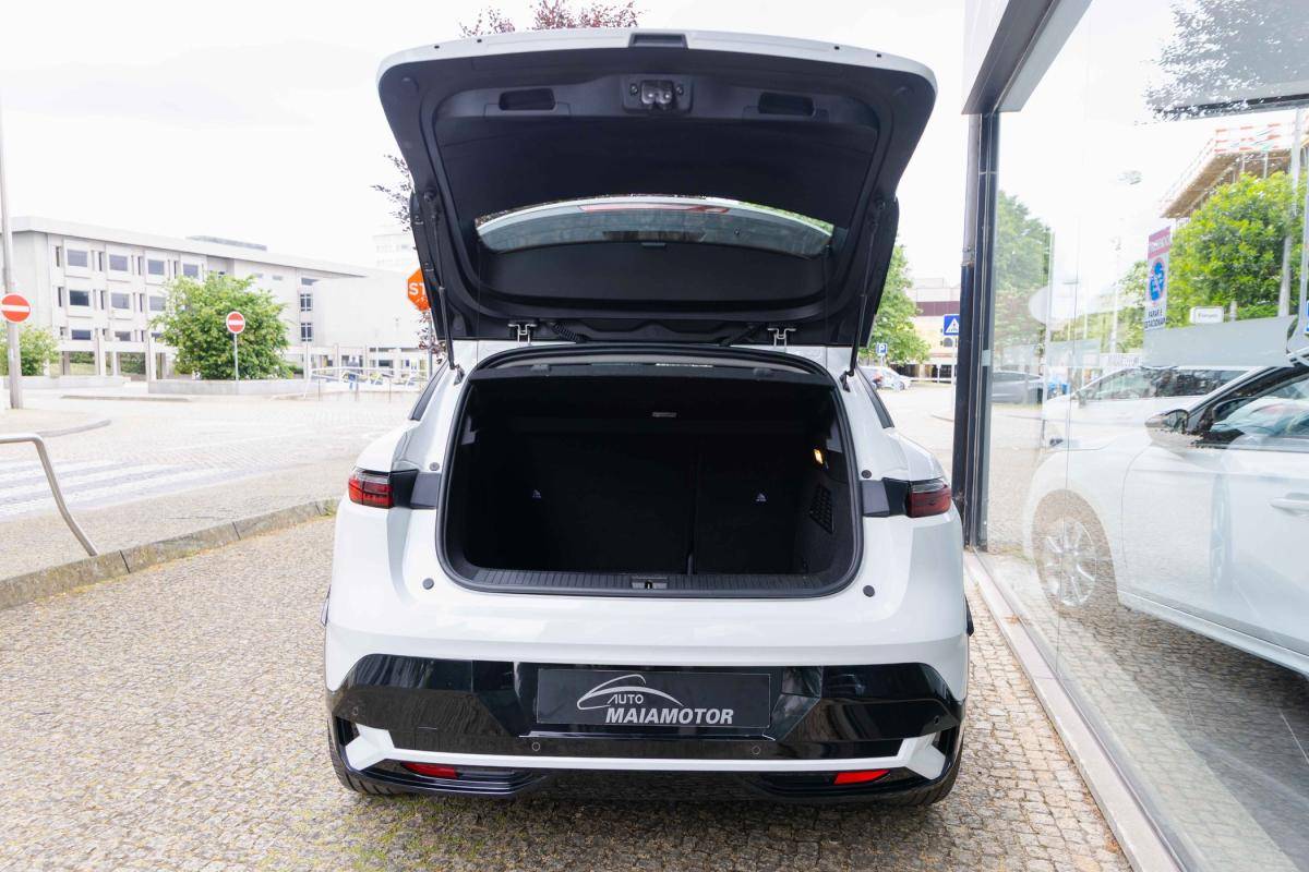renault-megane-2022-eletrico-0cc