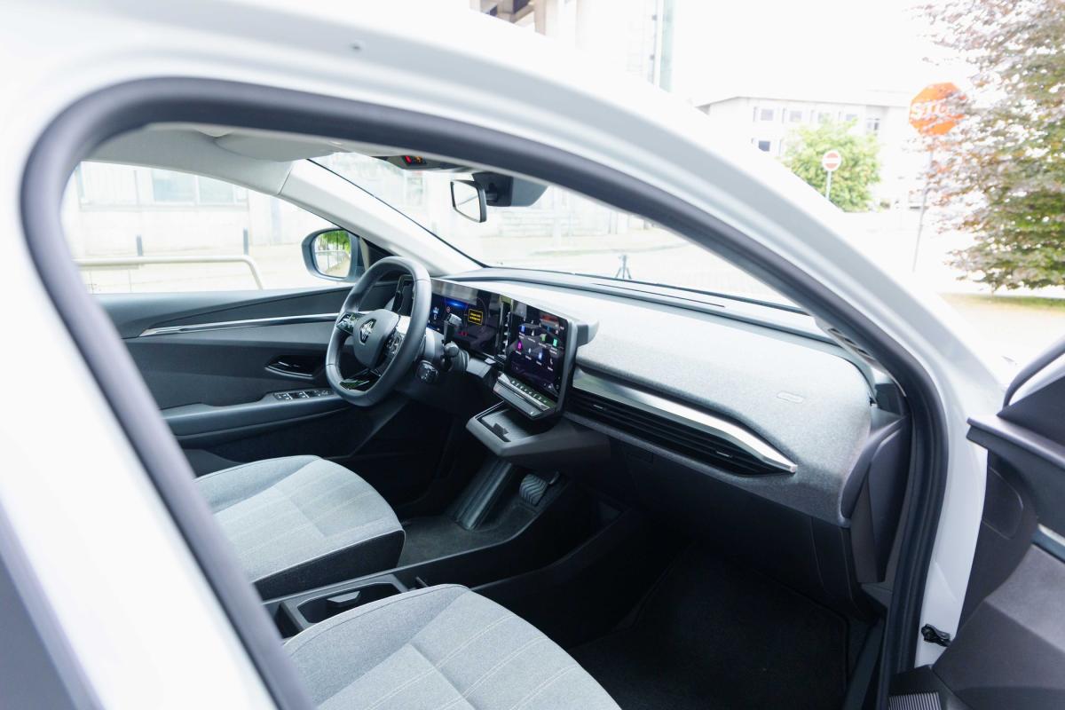 renault-megane-2022-eletrico-0cc