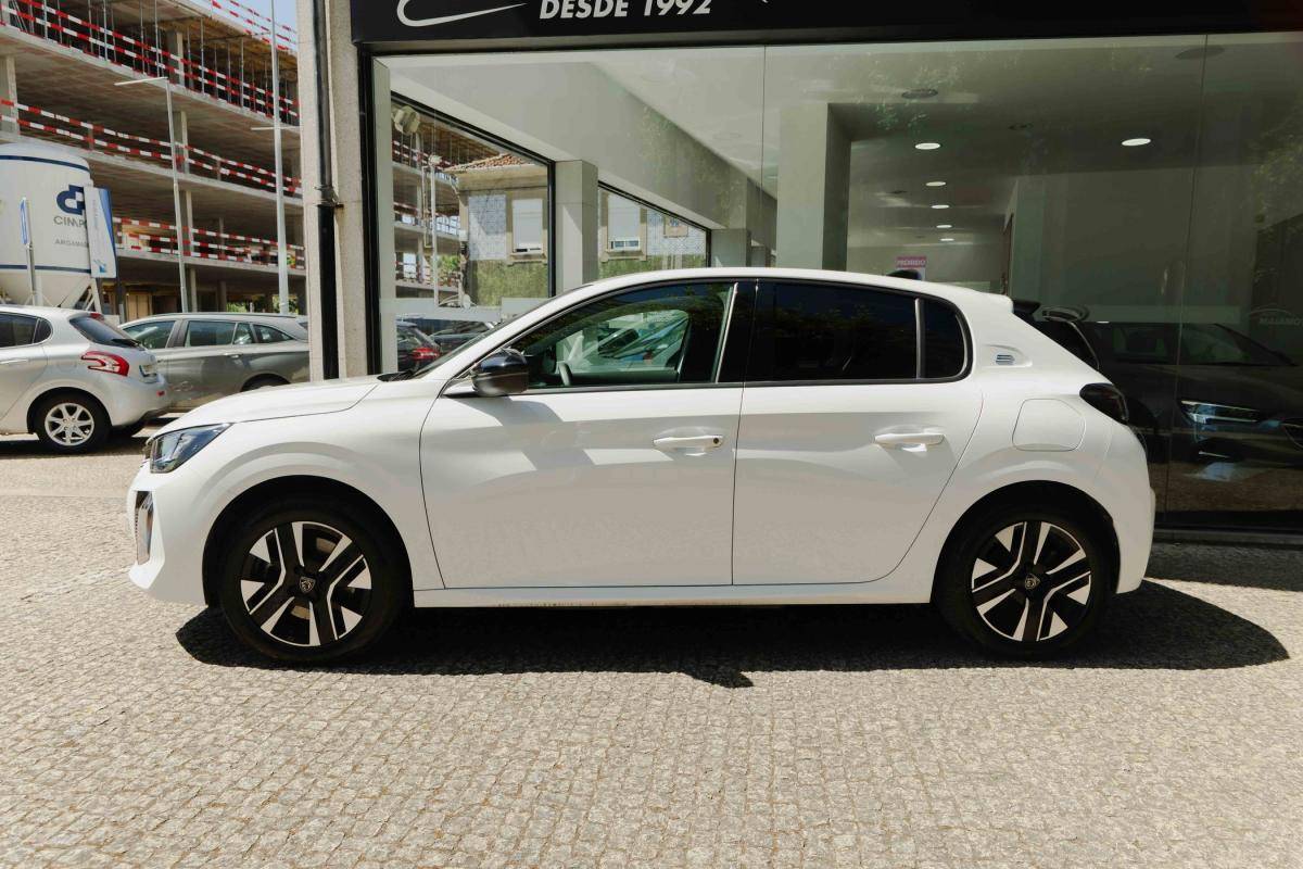 peugeot-208-2024-eletrico-500cc